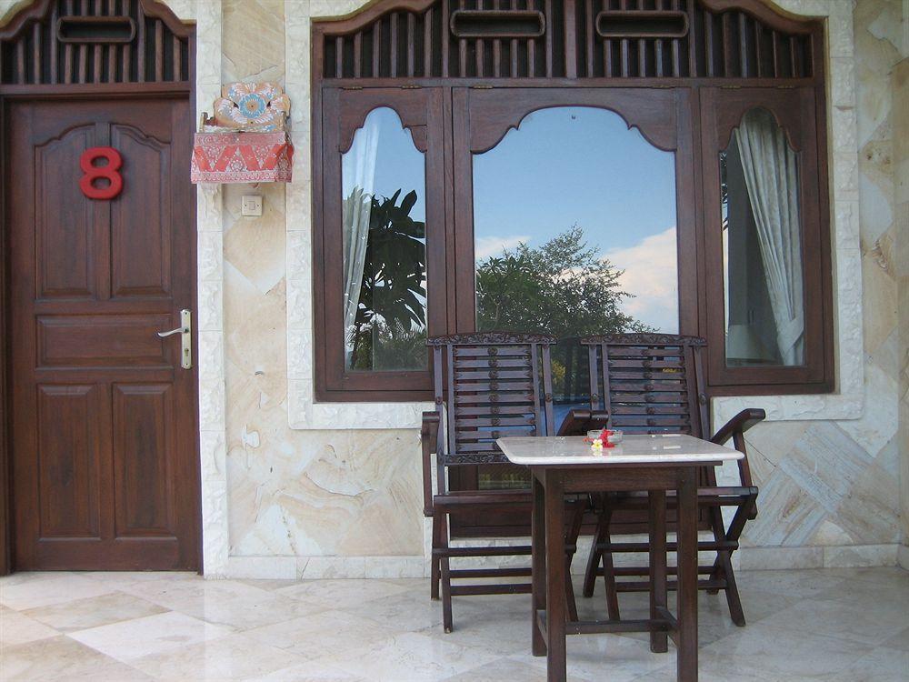Double One Villas Amed  Exterior photo